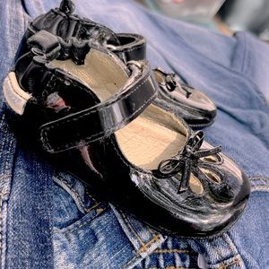 Newborn black dressy shoes
